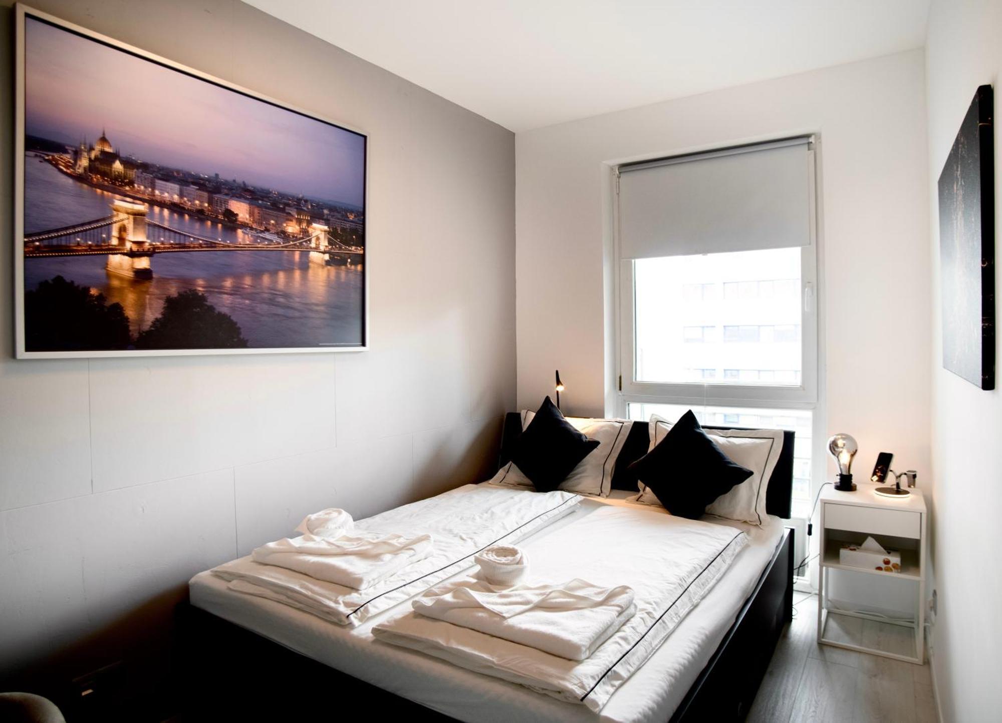 Suiteangel - Luxury Design Condo With Free Garage Budapest Eksteriør billede